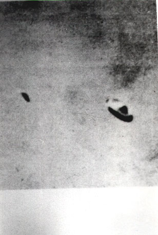 Fig. #12a: Black-white photograph of a UFO type K3